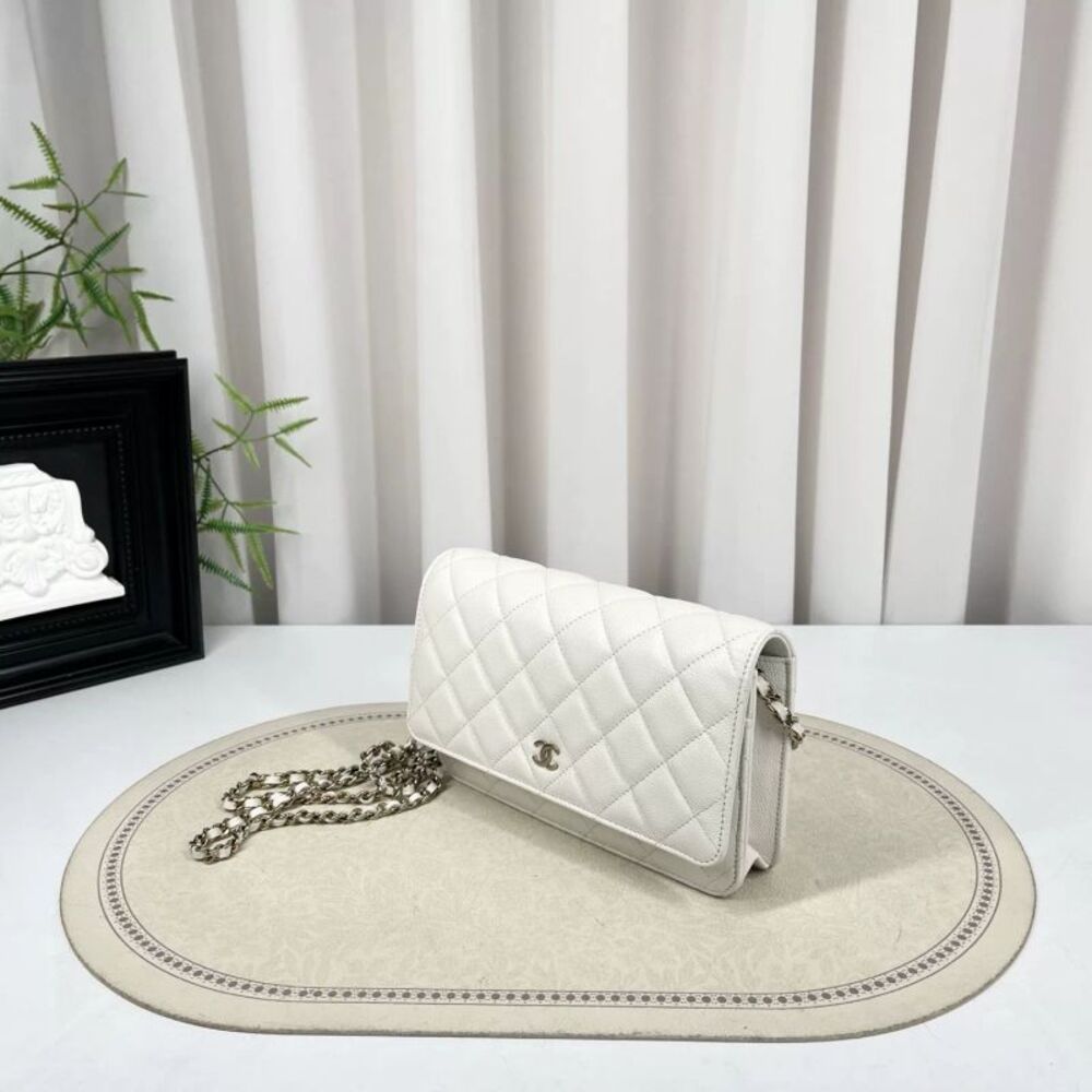 Chanel Women Pre-Loved Bag Very Good Condition